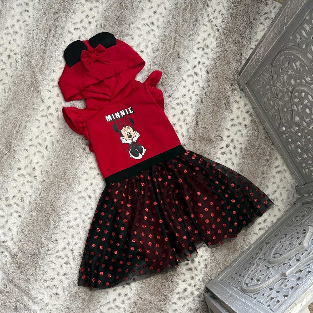 Disney Minnie Mouse red hoodie dress girls medium sparkly polka dot Disneyland
